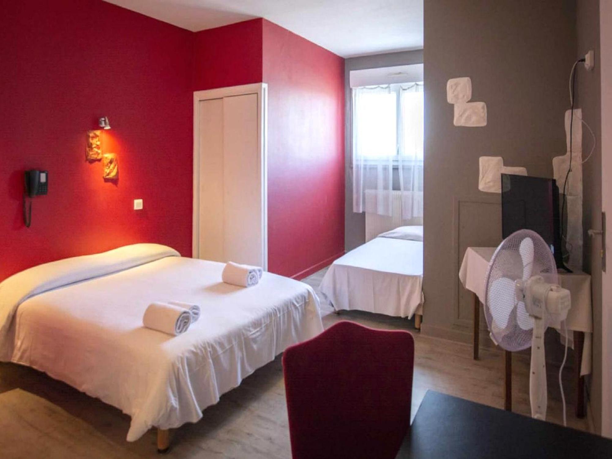 Hotel Le Relais De La Route Bleue Saint-Loup  Zewnętrze zdjęcie