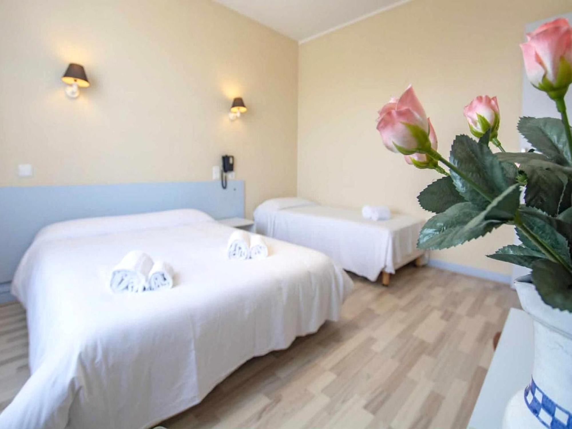 Hotel Le Relais De La Route Bleue Saint-Loup  Zewnętrze zdjęcie